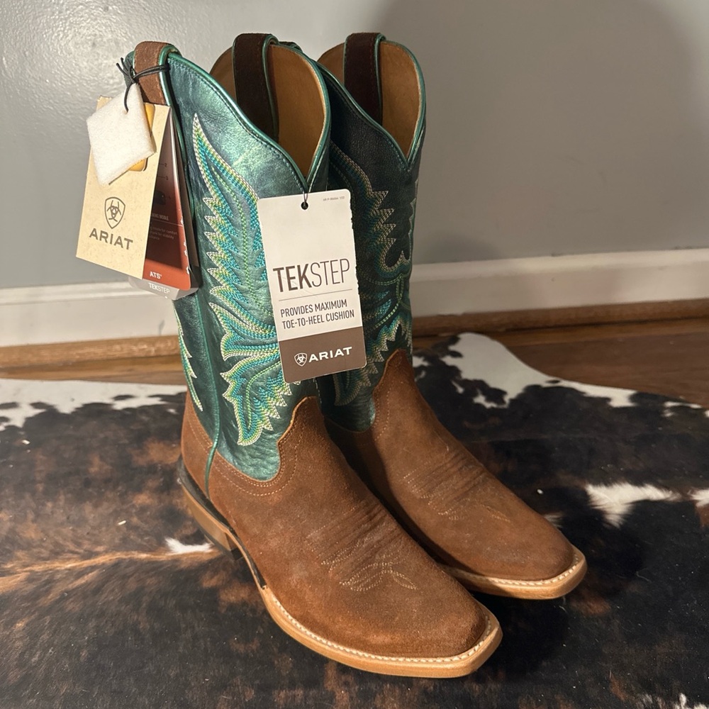 Ariat Women's Heeled Boots in Brown and Teal